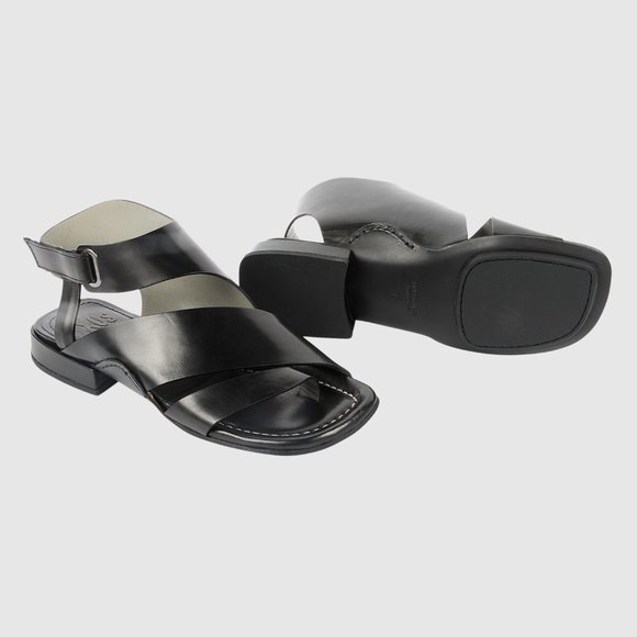 Ixos Handcrafted Black Leather Sandal - Picture 4 of 5